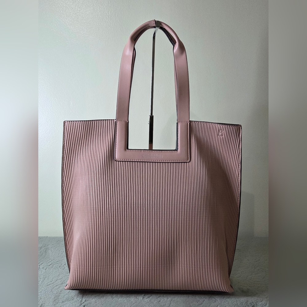 Calvin Klein Women's Bette Ribbed Tote Shoulder Bag Purse Smoke Rose